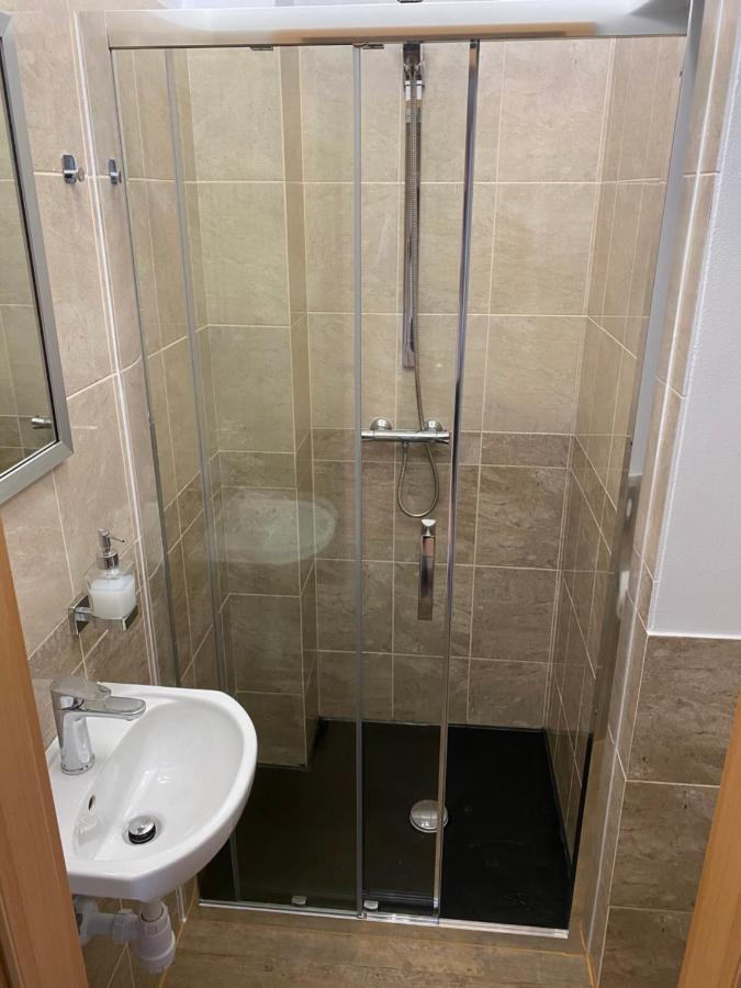 Apartmany Krupka エクステリア 写真