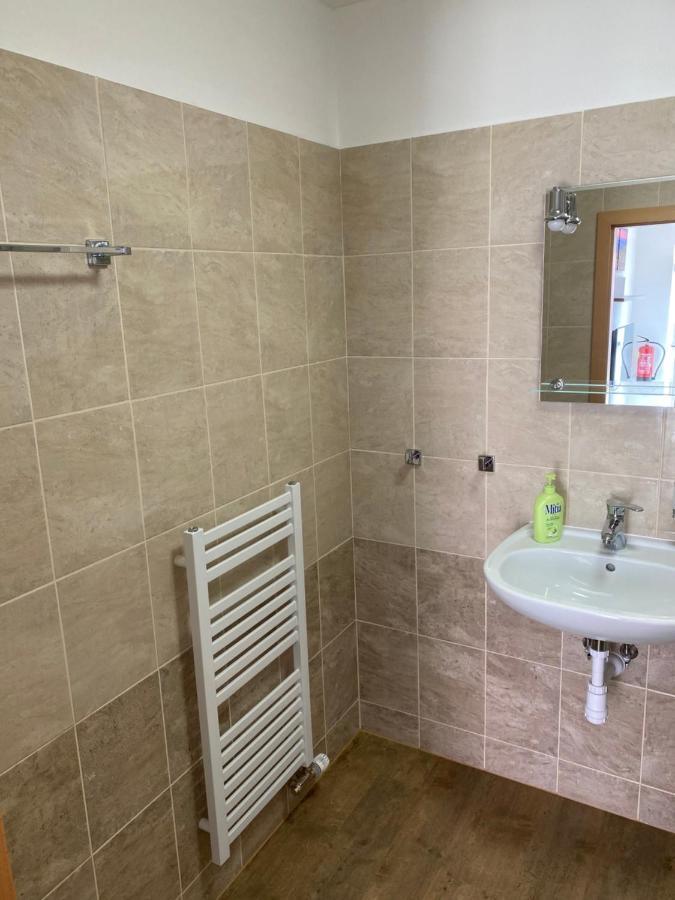 Apartmany Krupka エクステリア 写真