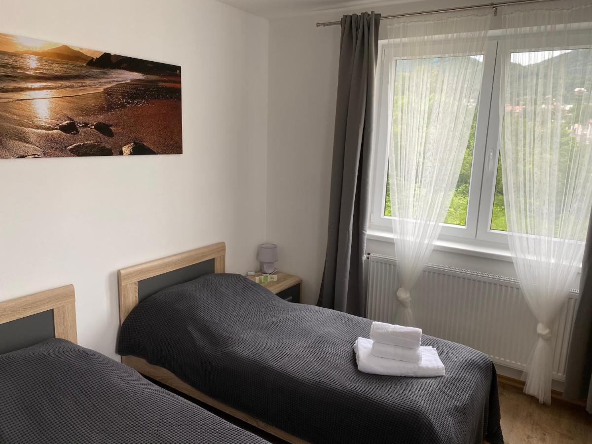 Apartmany Krupka エクステリア 写真