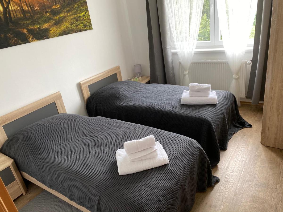 Apartmany Krupka エクステリア 写真
