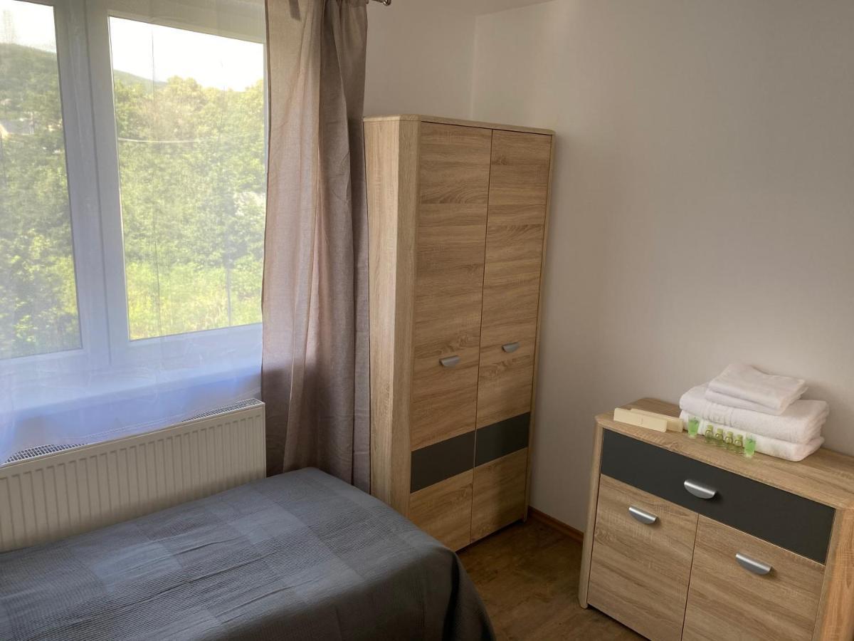 Apartmany Krupka エクステリア 写真